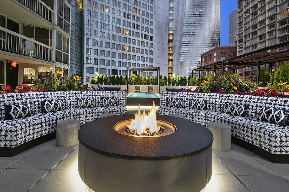 Picture of One East Delaware - Luxury Apartments & Rentals in Chicago | Luxury Living